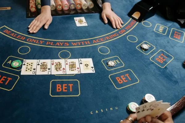 Chơi Casino Trực Tuyến An Toàn Và Minh Bạch Tại Nohu90 3 Chơi casino trực tuyến an toàn